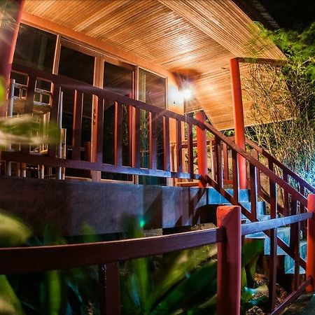 ホテル Fish House チャン島 エクステリア 写真