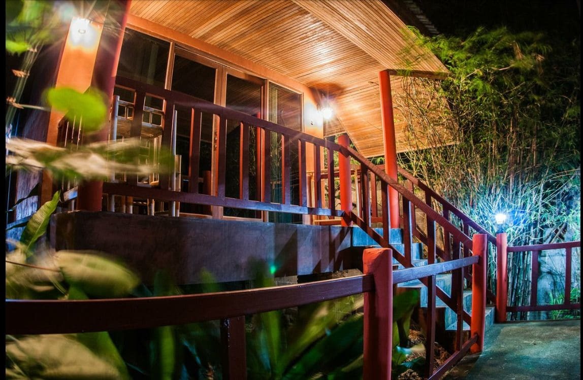 ホテル Fish House チャン島 エクステリア 写真